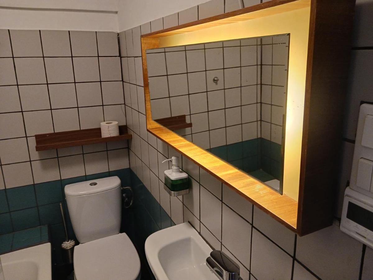 Squat Deluxe Berlin, The Maison d'hôtes